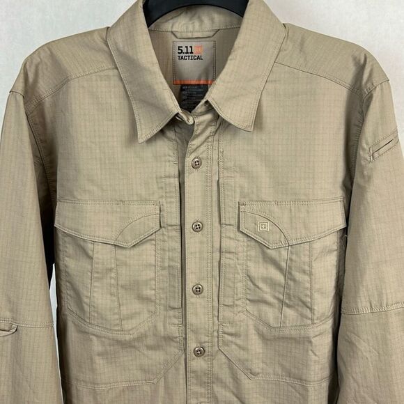 5.11 Tactical Mens Button Front Shirt Sz Medium Khaki Tan Long Sleeve - Picture 2 of 12